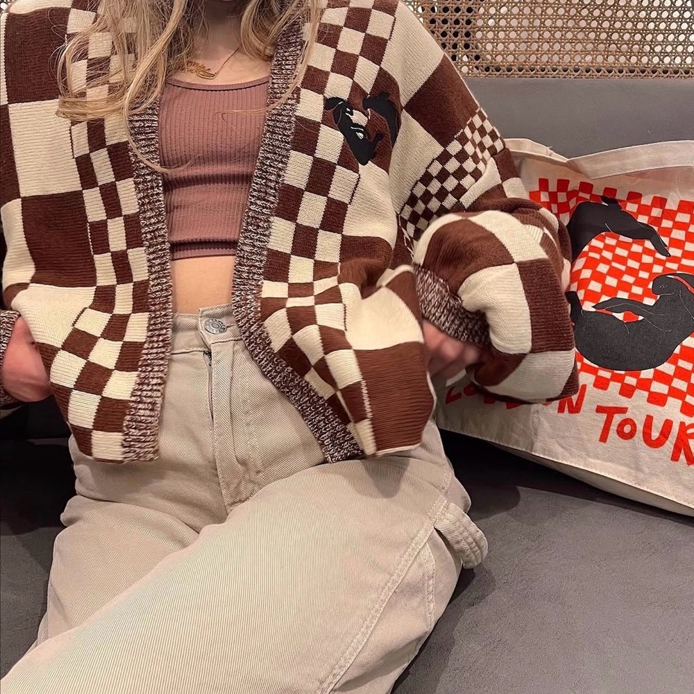 Harry’s Hidden Angels Medium Brown Cream Checkered Cardigan Love On Tour Retro - Picture 3 of 12